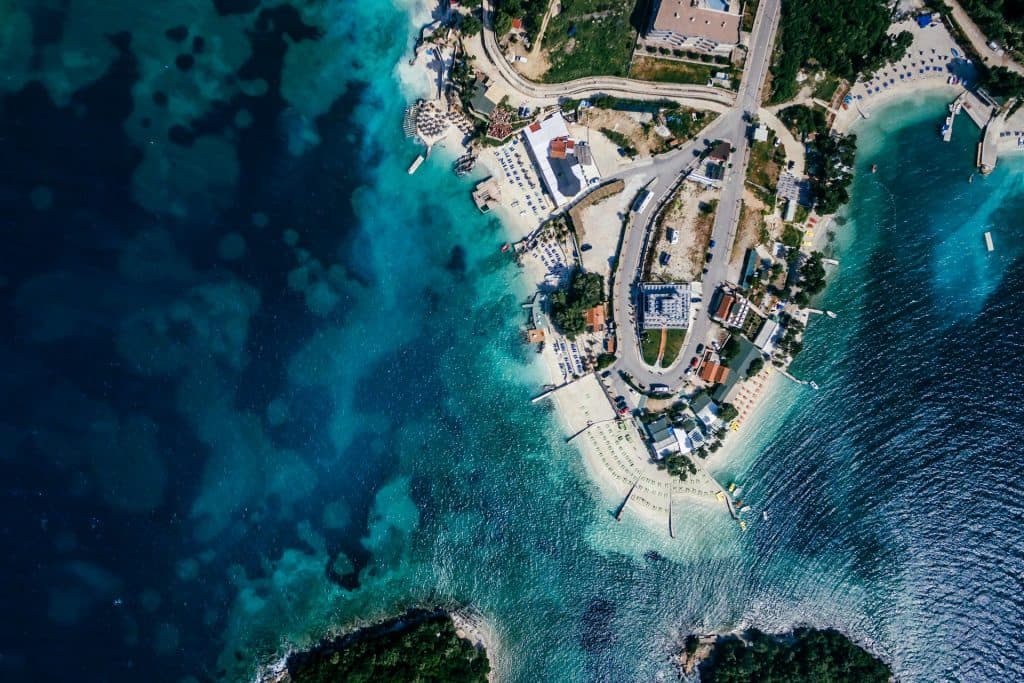 AI VS REALITY: ALBANIA ON THE ROAD