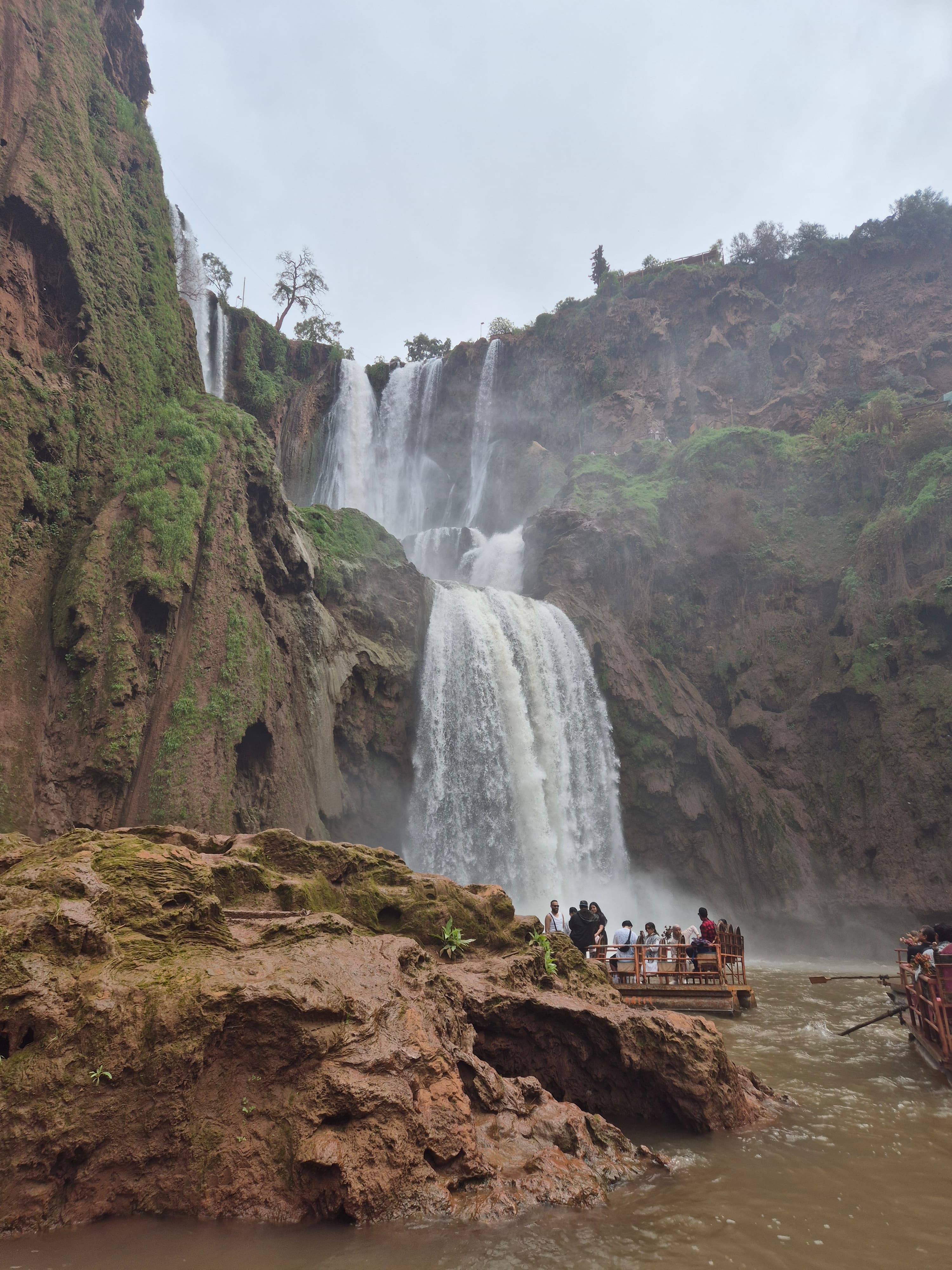 4. 🧭 Bussola e Fede: Dal Mellah silenzioso alla Koutoubia